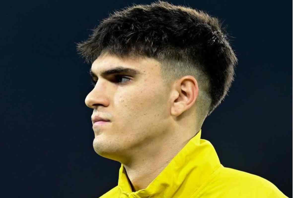 Davide Bartesaghi di profilo